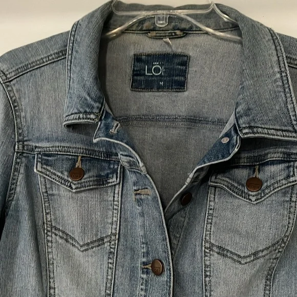 Women's Light Blue Denim Jacket - Picture 2 of 5